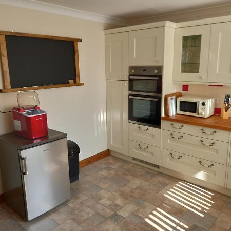 Pet Friendly Beautiful Detached Cottage Close To Spurn Point, Easington And Withersea Kingston upon Hull Kültér fotó