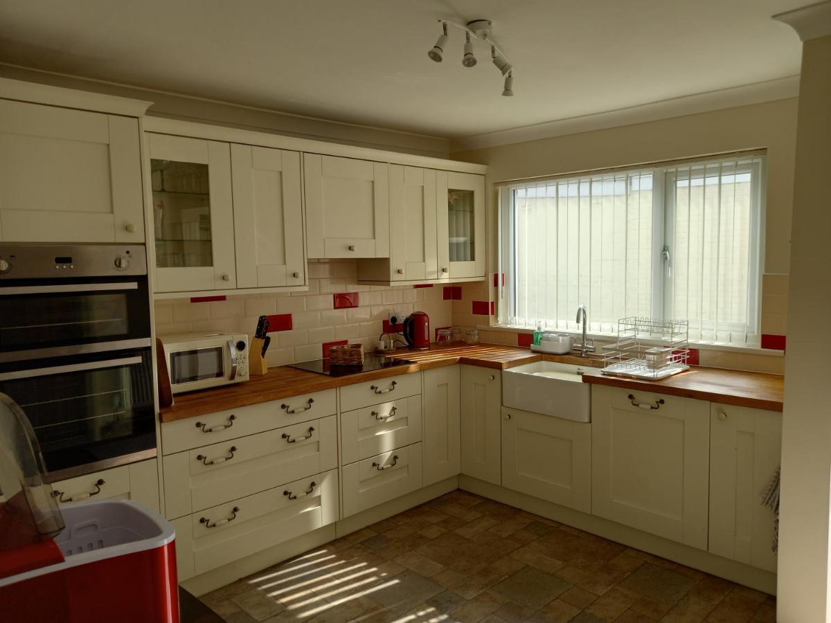 Pet Friendly Beautiful Detached Cottage Close To Spurn Point, Easington And Withersea Kingston upon Hull Kültér fotó